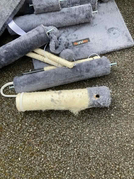 Photo of free Cat tree scratchy house thingy (Aston Fields B60) #3