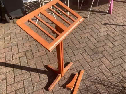 Photo of free Musicstand (Matlock DE4) #1