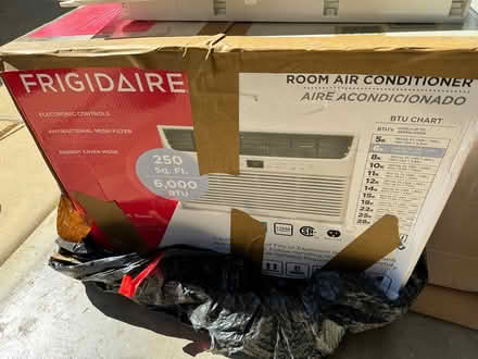 Photo of free Window air conditioner (Arden Park) #3