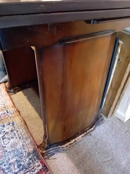 Photo of free Extendable Oak Dining Table (Central Chichester) #4