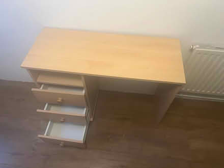 Photo of free Dressing Table (SE2) #3