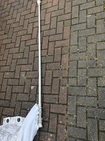 Photo of free Shower curtain sprung pole (TW3 Hounslow Central) #1