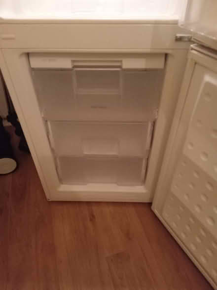 Photo of free Beko fridge freezer (Wood Farm OX3) #3