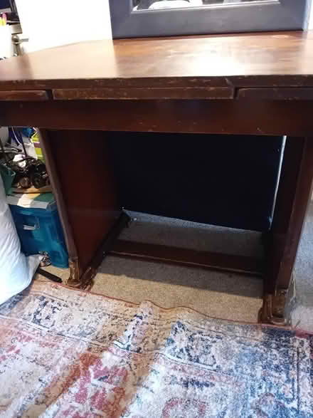 Photo of free Extendable Oak Dining Table (Central Chichester) #2