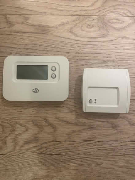 Photo of free Honeywell programmable thermostat (NW6 West Hampstead) #1
