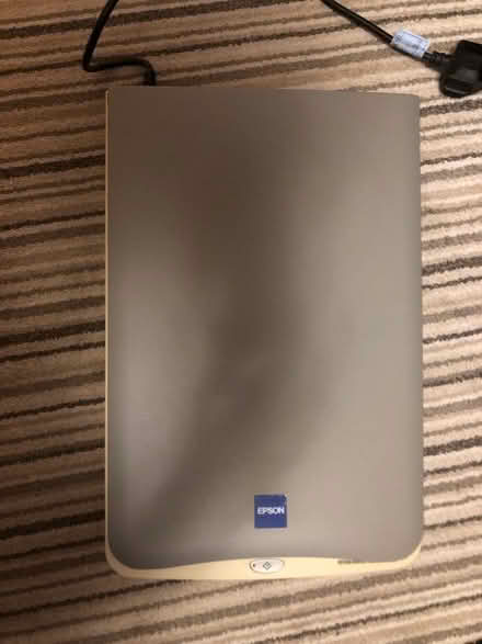 Photo of free Epson Perfection 1640SU scanner (Silsden BD20) #1