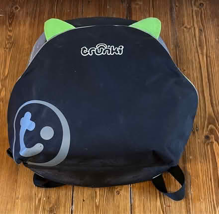 Photo of free Trunki child rucksack/booster seat (SW17) #1