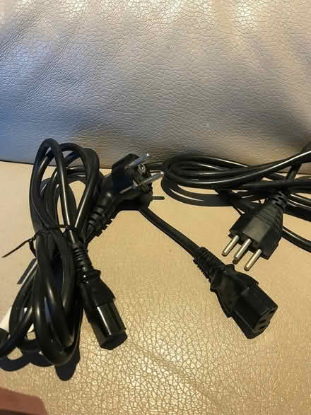 Photo of free International power leads (Portsmouth PO3 Baffins) #1