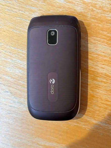 Photo of free Doro PhoneEasy 612 Flip Phone (Elephant & Castle SE1) #3