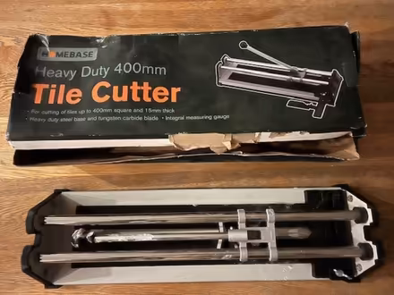 Photo of free Tile Cutter (Henley-on-Thames RG9) #1