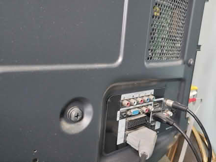 Photo of free Television (The Plantation GL5) #4