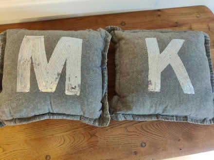 Photo of free Small cushions (BA1) #2