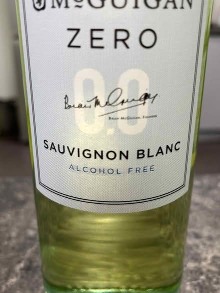 Photo of free Alcohol free white wine (CV1) #2