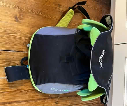 Photo of free Trunki child rucksack/booster seat (SW17) #2