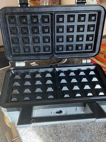 Photo of free Cusinart Waffle maker (SW11) #2