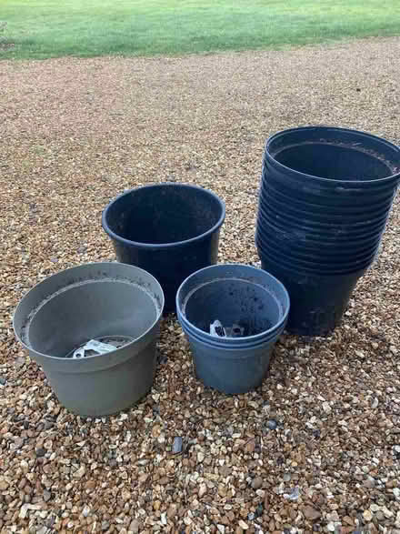 Photo of free Large plastic plant pots (Warfield RG42) #1