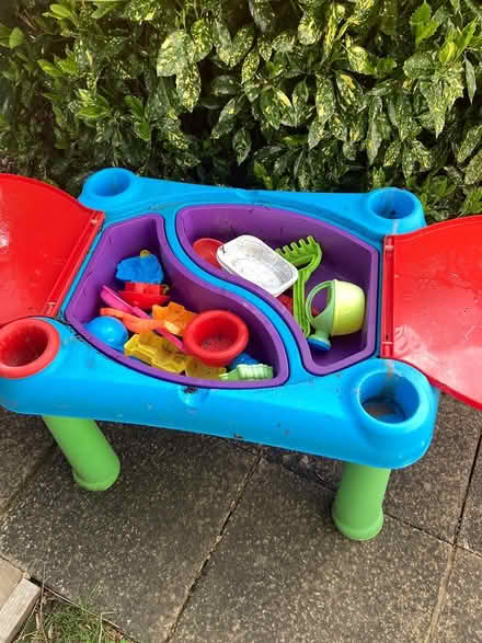 Photo of free Sand pit table (south oxhey watford WD19) #1