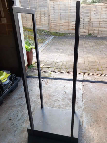 Photo of free Metal frame (Bordon) #1