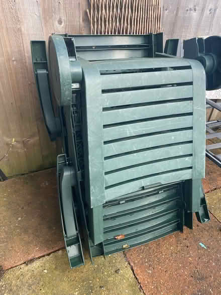 Photo of free 2x Sun Loungers (Liss Uk) #1