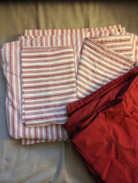 Photo of free 100% cotton queen sheet sets (Anacostia) #1