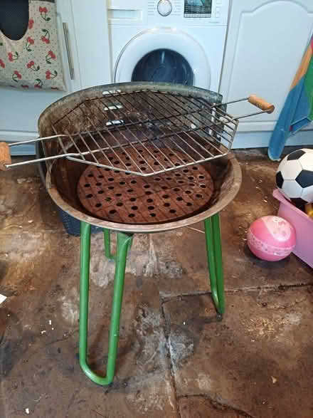 Photo of free Small bbq (Gomersal BD19) #1