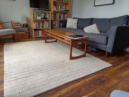 Photo of free Cream rug- needs good hoover/clean (Sydenham, SE26) #1
