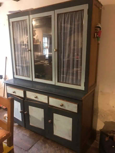 Photo of free dresser used and painted (Mosedale CA11) #3