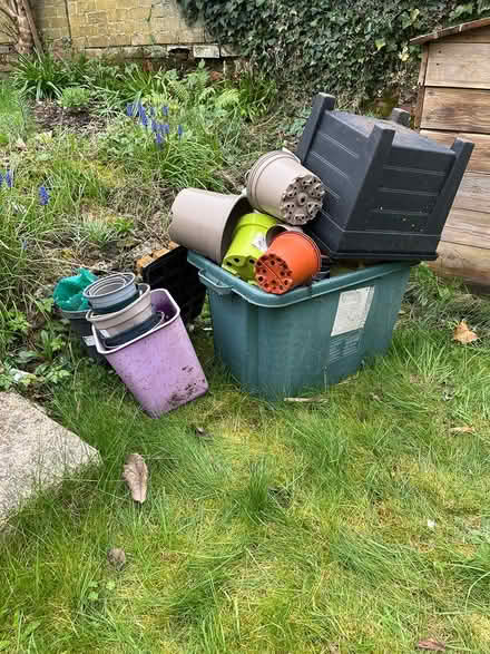 Photo of free Loads of garden pots (East Oxford OX4 2) #1