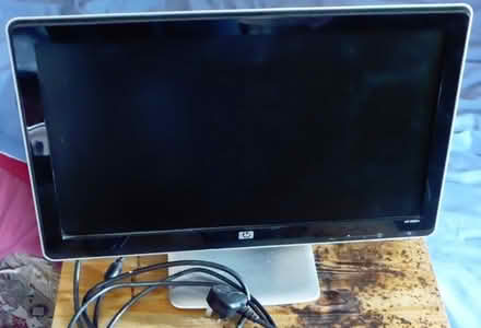 Photo of free HP computer monitor 20 inch (West Bridgford NG2) #1