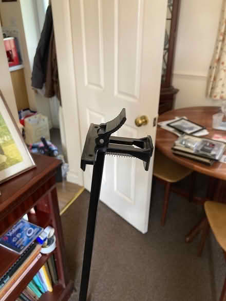 Photo of free Tripod (tunstall LA6) #2