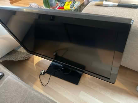 Photo of free 42” tv (Havant) #1