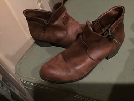 Photo of free 7 1/2 (Faux?) leather booties (Hesperian Blvd) #1
