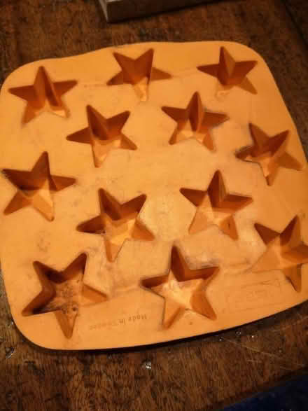 Photo of free 5 silicon moulds, used for making crayons (Craiglockhart EH14) #1