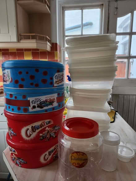 Photo of free Plastic Boxes with Lids (SE2) #1