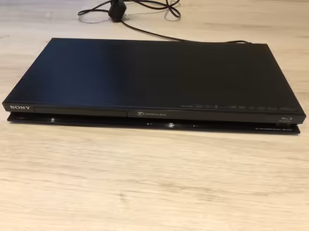 Photo of free Sony Blu ray / DVD / CD player (Ifold, RH14) #1