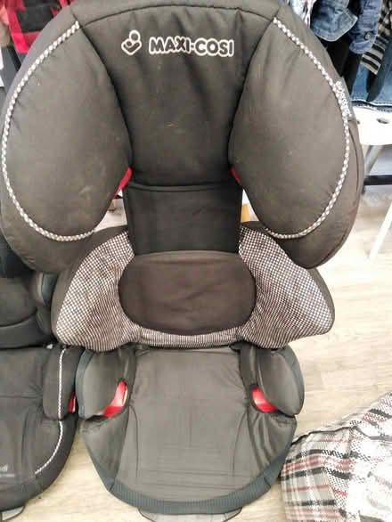 Photo of free 2 MAXI-COSI booster car seats (Newbridge BA1) #2