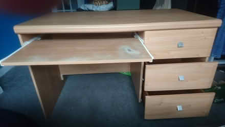 Photo of free Office desk (S4 Sheffield) #2