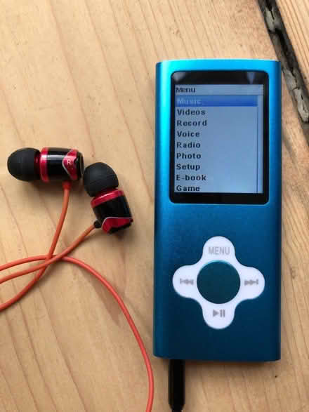 Photo of free 16Gb Portable Music Player (S11 (Greystones)) #1