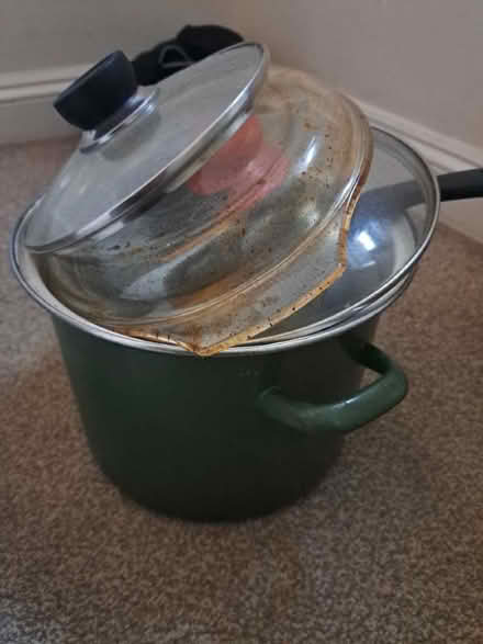 Photo of free Various pots and pan with lids (Cowley OX4) #1
