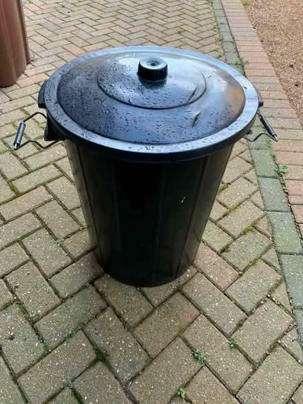 Photo of free 2 bins (Hailsham BN27) #2