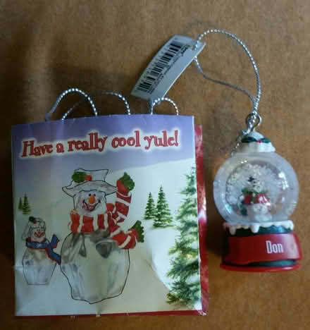 Photo of free Small Christmas ornament -Don (GTA) #1