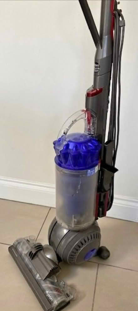 Photo of Upright hoover (Black Notley CM77) #1