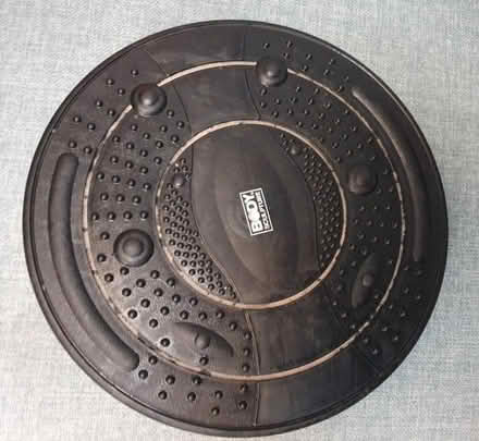 Photo of free Body sculpture (Whitnash CV31) #1