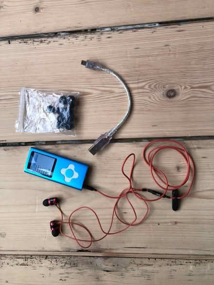 Photo of free 16Gb Portable Music Player (S11 (Greystones)) #2
