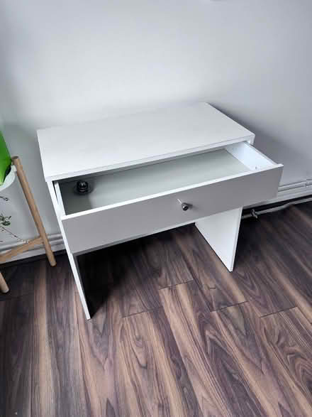 Photo of free Small desk (Bethnal Green) #2