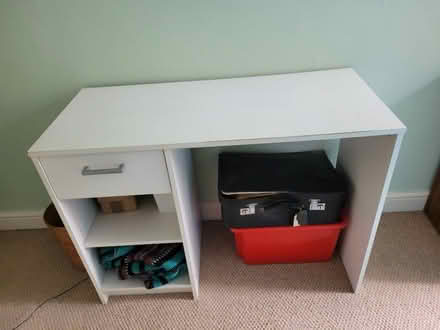 Photo of free Small desk (Wallington PO16) #1
