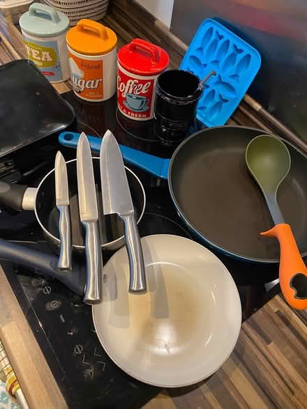 Photo of free Kitchen Items (HX7) #1