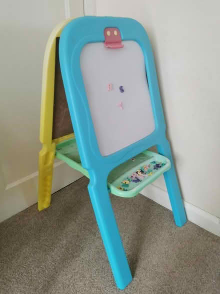 Photo of free Kids blackboard whiteboard magnets (Horley, RH6) #1