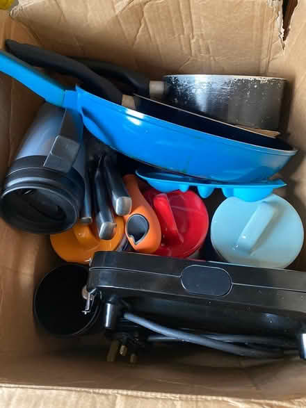 Photo of free Kitchen Items (HX7) #2