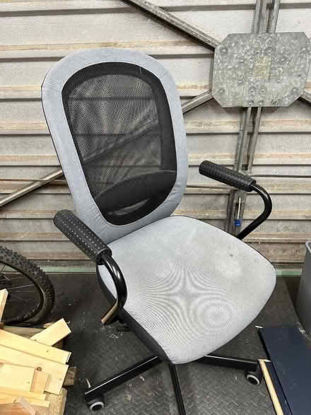 Photo of free Image office chair (Belton LE12) #1